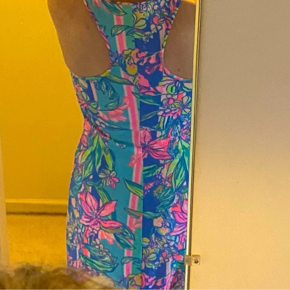 Lilly Pulitzer Maxi Dress for Summer Bright Floral Colors - Picture 3 of 7